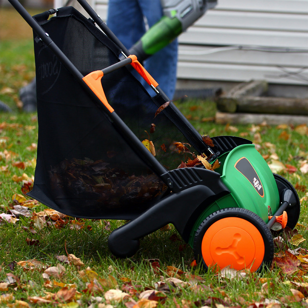 26'' Push Lawn Sweeper