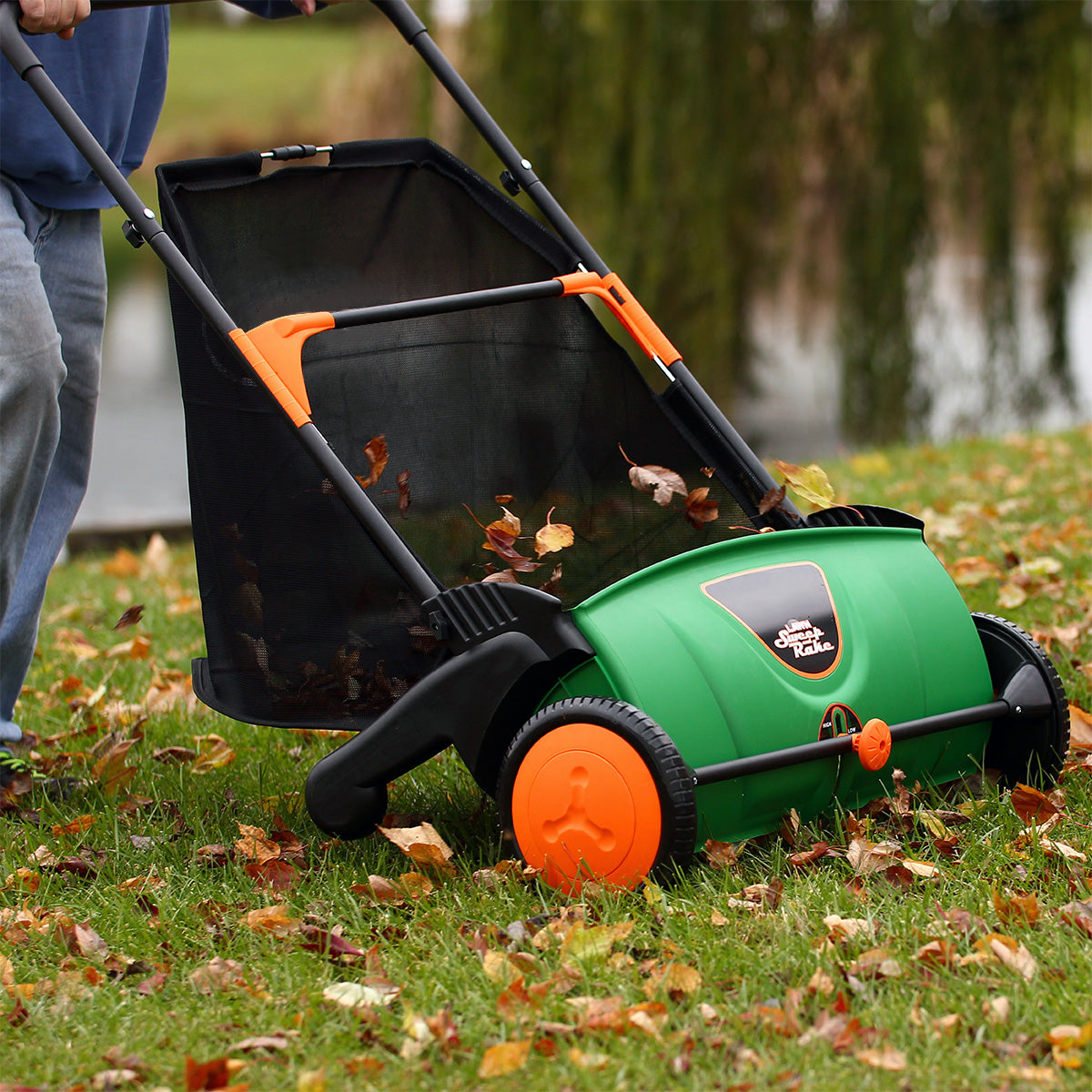 26'' Push Lawn Sweeper