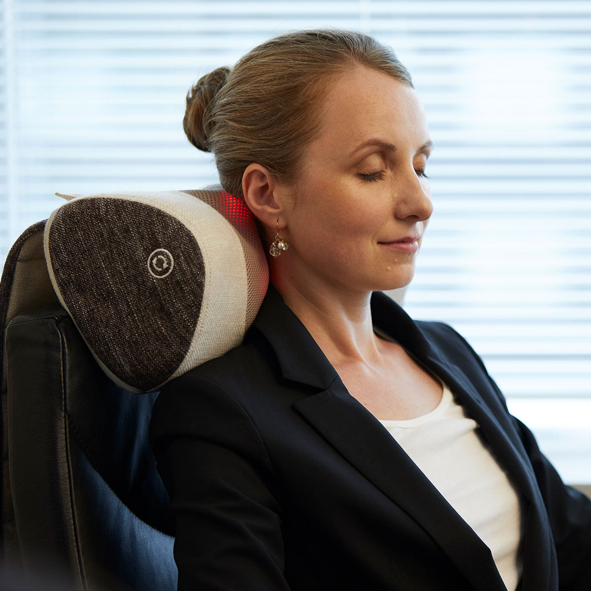 Roll-Up Massage Cushion