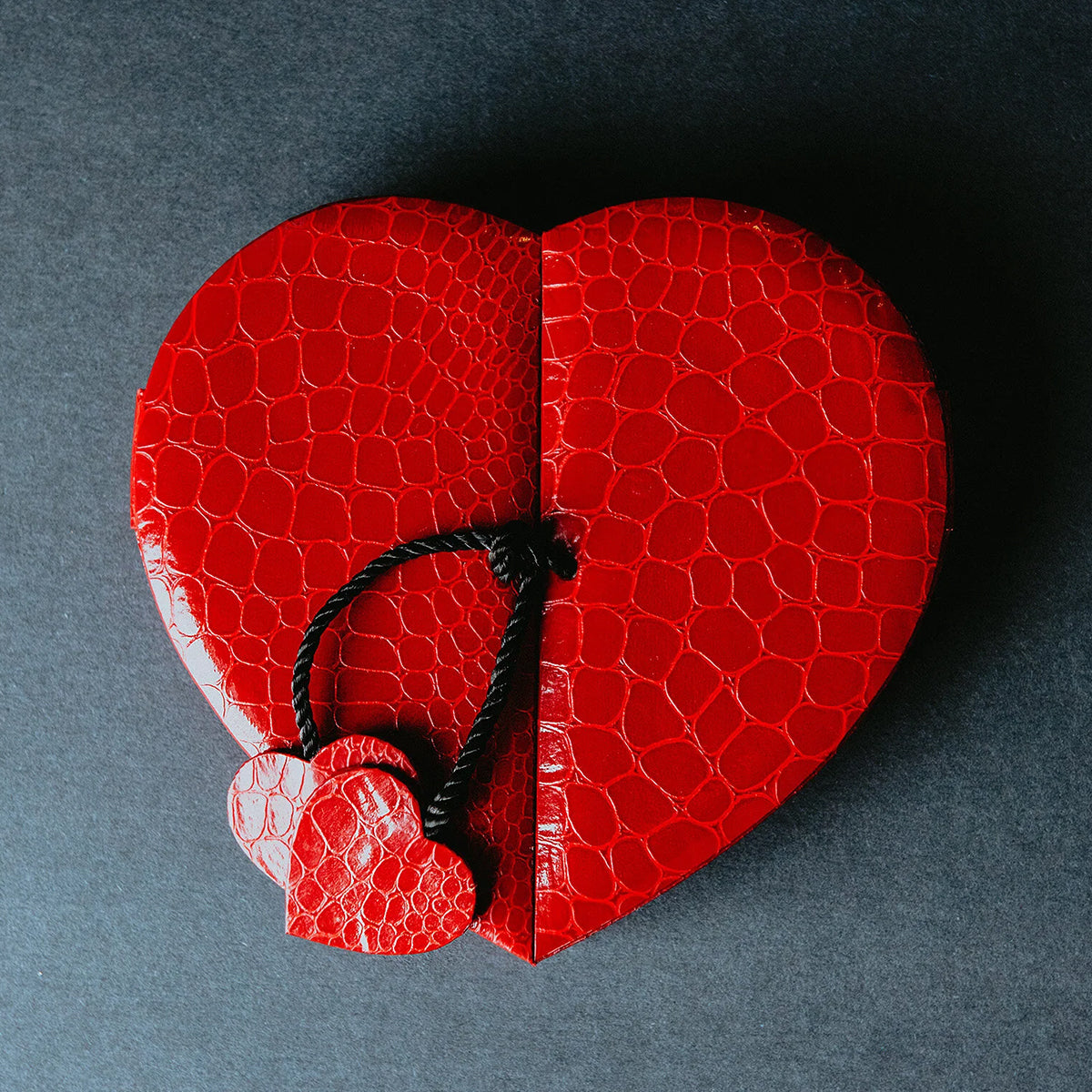 The Chocolate Season 20 Piece Faux Leather Heart Box