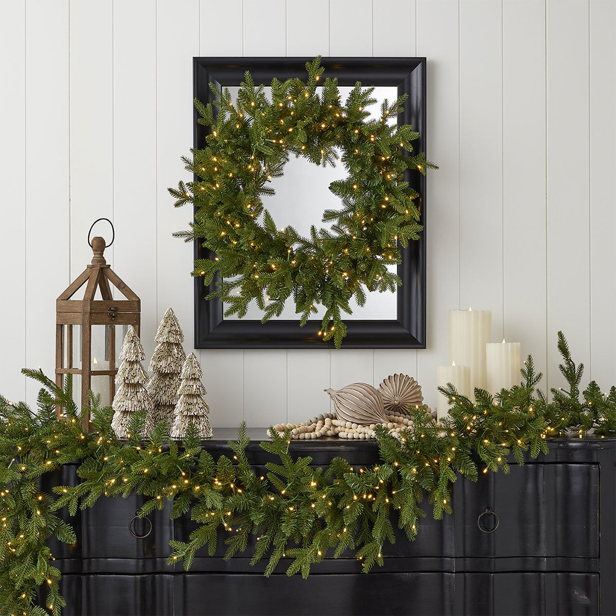 24'' Pine Christmas Wreath