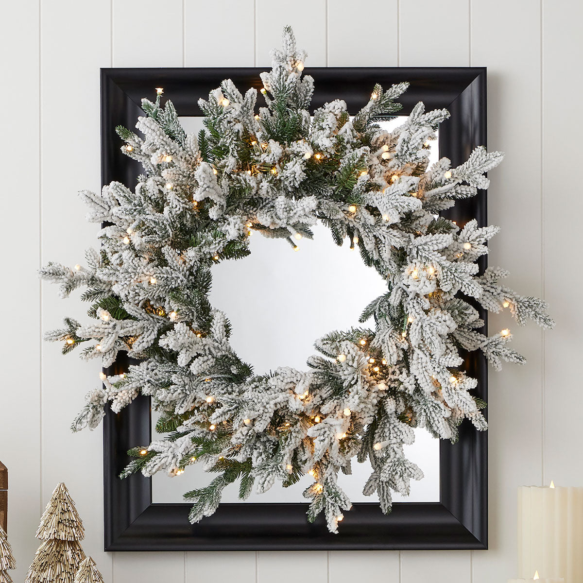 24'' Flocked Pine Wreath