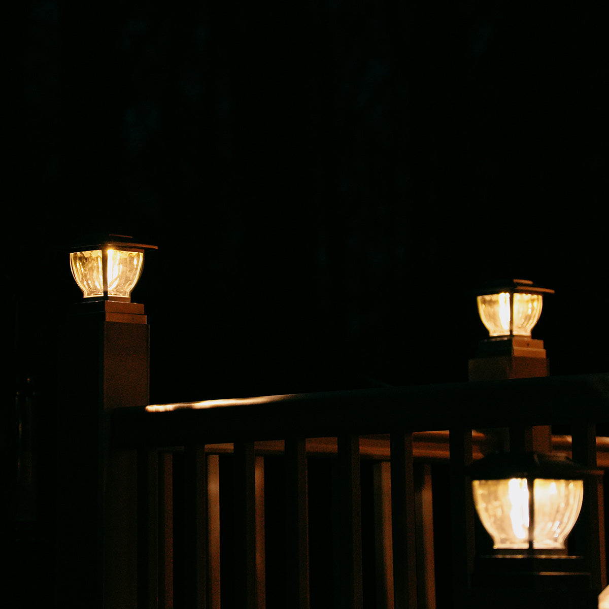 Wave Style Solar Powered Post Lights (Set of 4)