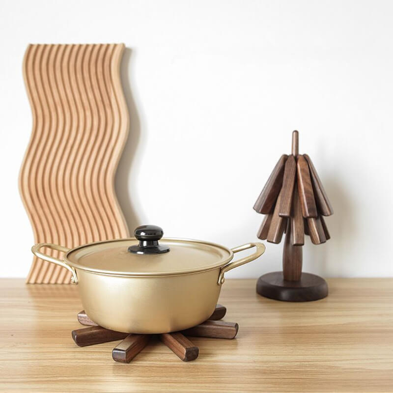 Walnut Table Mat with Heat-Resistant Thick Base and Stackable Tree Design, Oiled Finish