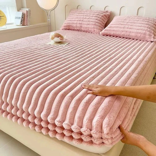Ultra-Soft Fitted Bed Sheet for Consistent Nightly Comfort