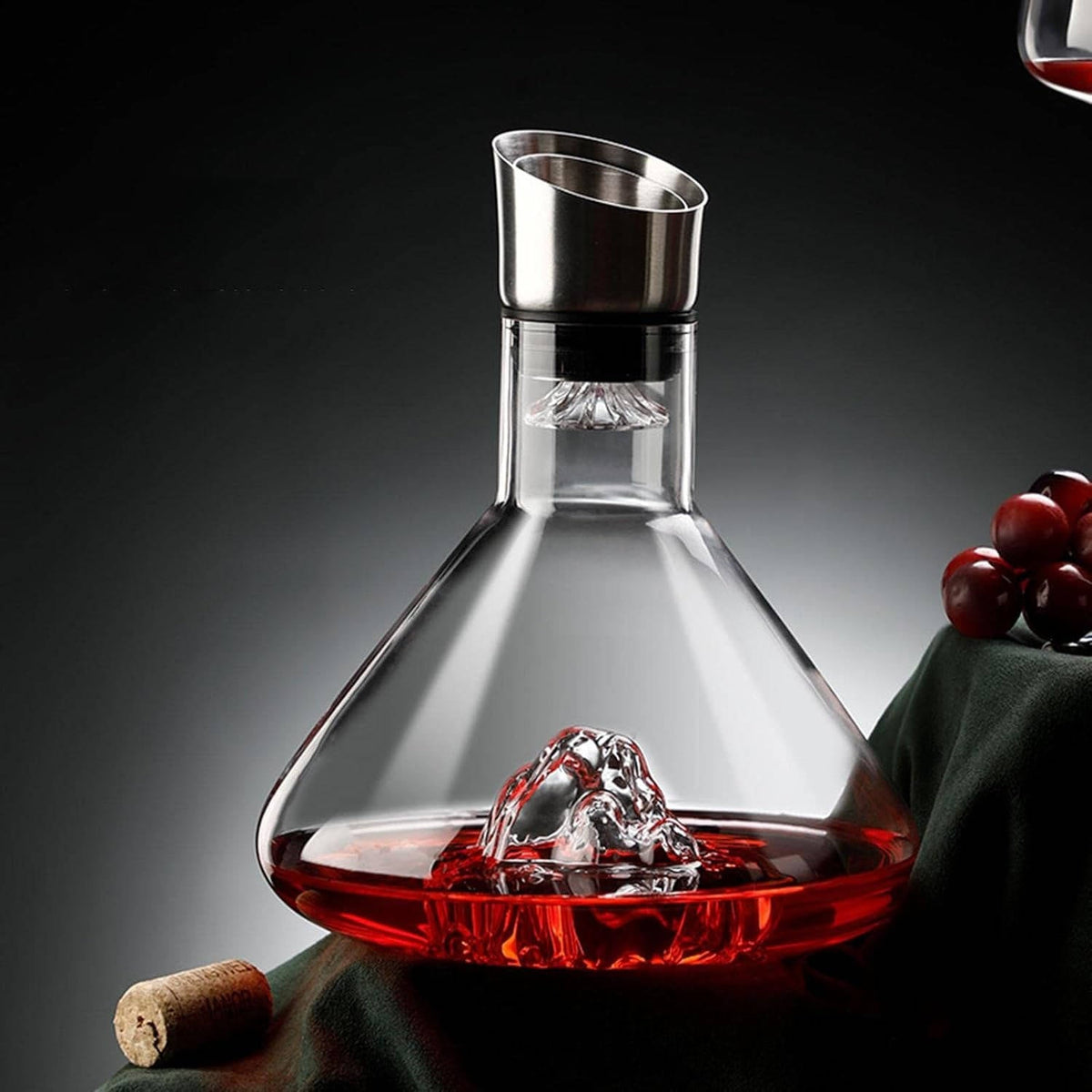 Wine Decanter with 360-Degree Aerator and Double Layer Filter, 1.5 Quart Capacity
