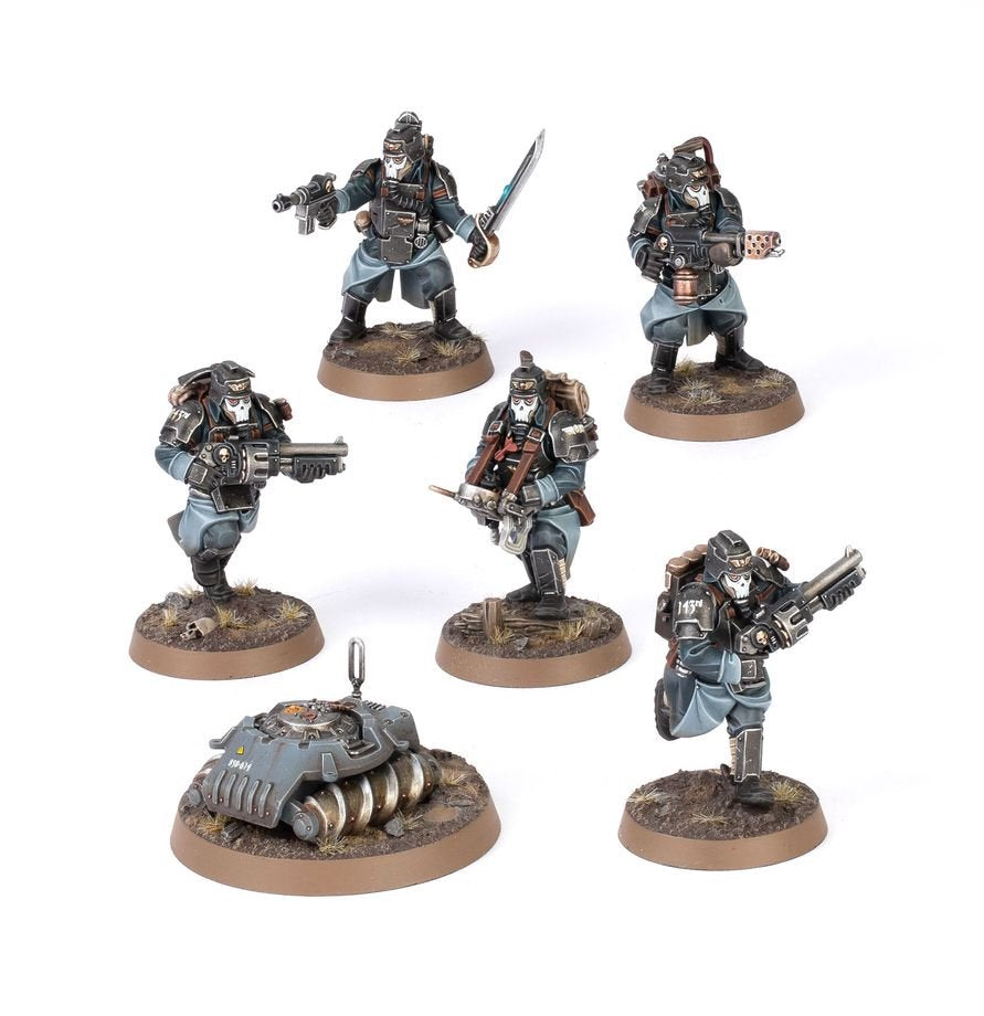 Warhammer 40,000 Astra Militarum Death Korps of Krieg Combat Engineers Set – 5+1 Plastic Miniatures Kit with Customisable Weapons, Remote Mine, Transfer Sheet, Citadel Bases