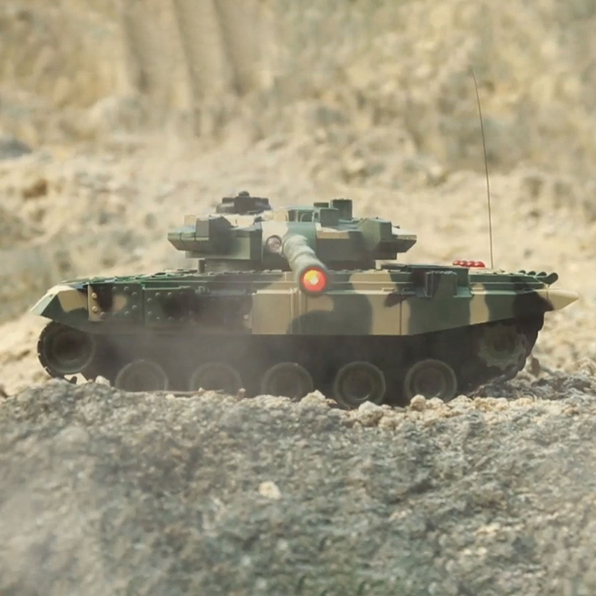 RC Battle Tanks (Set of 2)