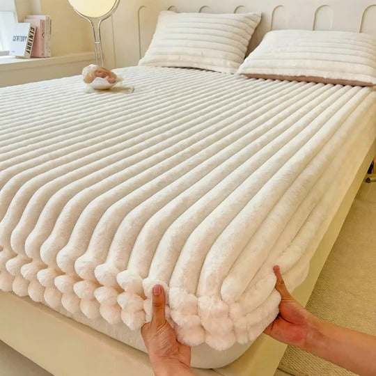 Ultra-Soft Fitted Bed Sheet for Consistent Nightly Comfort