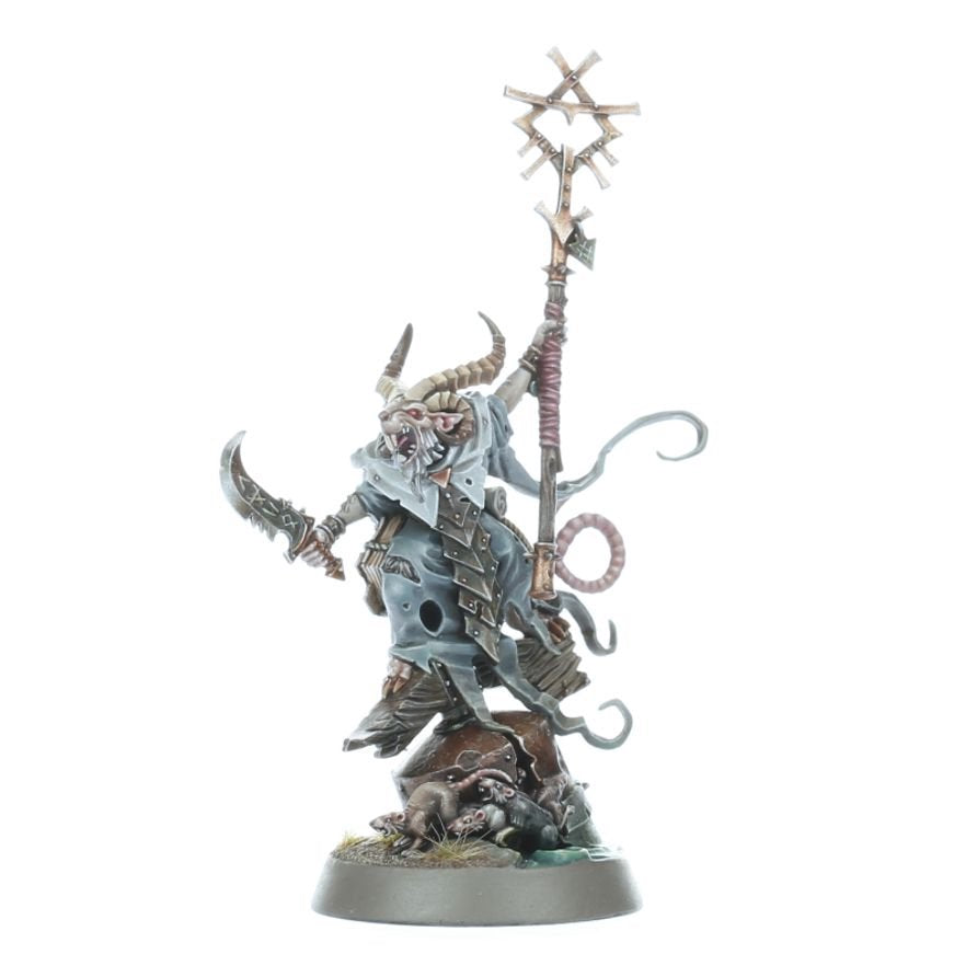 Warhammer Age of Sigmar: Ultimate Starter Set – Spearhead Starter Box with Stormcast Eternals & Skaven, 37 Push-Fit Miniatures, Gaming Mat, Dice & Rulebooks